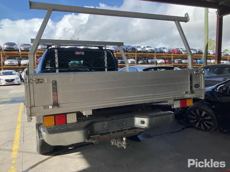 2013 Nissan Navara Used VIN VSKCVND40A0511215 – engine bay 2013 Nissan Navara Used VIN VSKCVND40A0511215 – engine bay