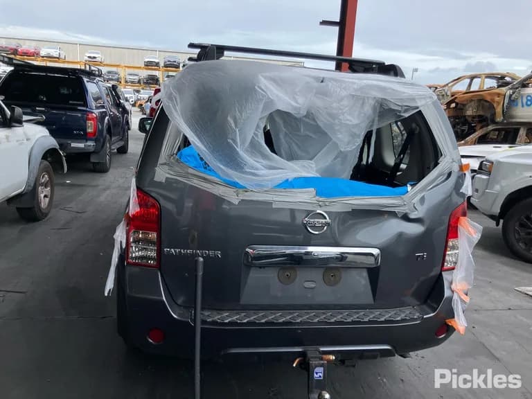 2011 Nissan Pathfinder Used VIN VSKJVWR51A0412265 – trunk area 2011 Nissan Pathfinder Used VIN VSKJVWR51A0412265 – trunk area