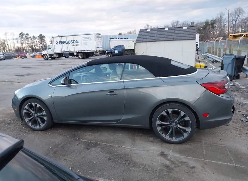 2017 BUICK Cascada Used VIN W04WH3N59HG114164 – trunk area 2017 BUICK Cascada Used VIN W04WH3N59HG114164 – trunk area