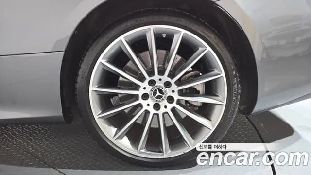 2020 Mercedes-Benz E-Class W213 E450 4MATIC Coupe Sold VIN W1K1J6JBXLF133599 – photo 28 2020 Mercedes-Benz E-Class W213 E450 4MATIC Coupe Sold VIN W1K1J6JBXLF133599 – photo 28