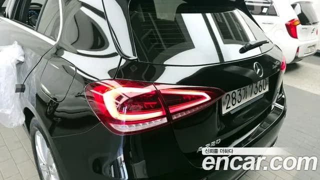 2020 Mercedes-Benz A-Class W177 A220 Hatchback Sold VIN W1K3F4EBXLJ210932 – photo 13 2020 Mercedes-Benz A-Class W177 A220 Hatchback Sold VIN W1K3F4EBXLJ210932 – photo 13