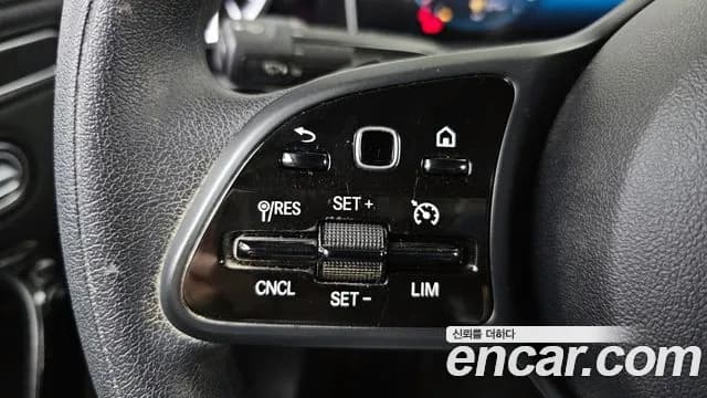 2020 Mercedes-Benz A-Class W177 A220 Sedan Sold VIN W1K3G4EB2LJ240973 – interior seats 2020 Mercedes-Benz A-Class W177 A220 Sedan Sold VIN W1K3G4EB2LJ240973 – interior seats