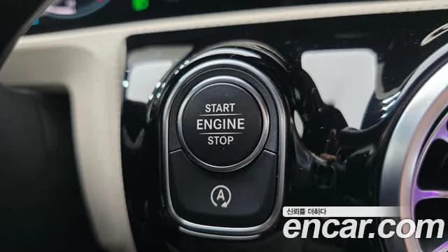 2021 Mercedes-Benz A-Class W177 A220 Sedan Sold VIN W1K3G4EB3MJ279329 – interior seats 2021 Mercedes-Benz A-Class W177 A220 Sedan Sold VIN W1K3G4EB3MJ279329 – interior seats