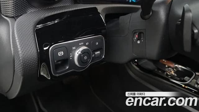 2021 Mercedes-Benz A-Class W177 A220 Sedan Sold VIN W1K3G4EB4MJ255184 – exterior detail 2021 Mercedes-Benz A-Class W177 A220 Sedan Sold VIN W1K3G4EB4MJ255184 – exterior detail