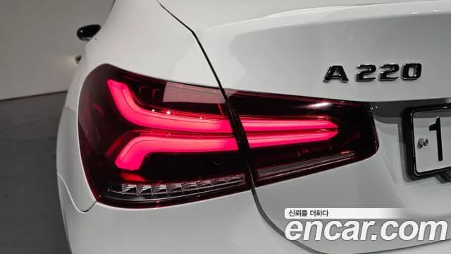 2020 Mercedes-Benz A-Class W177 A220 Sedan Sold VIN W1K3G4EB7LJ191009 – photo 12 2020 Mercedes-Benz A-Class W177 A220 Sedan Sold VIN W1K3G4EB7LJ191009 – photo 12