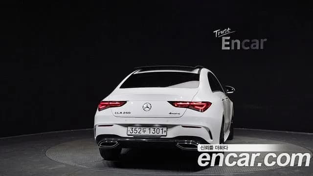 2020 Mercedes-Benz CLA-Class C118 CLA250 4MATIC Sold VIN W1K5J4HB6LN097489 – exterior detail 2020 Mercedes-Benz CLA-Class C118 CLA250 4MATIC Sold VIN W1K5J4HB6LN097489 – exterior detail
