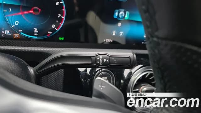 2021 Mercedes-Benz CLA-Class C118 CLA250 4MATIC Sold VIN W1K5J4HB7MN163324 – interior seats 2021 Mercedes-Benz CLA-Class C118 CLA250 4MATIC Sold VIN W1K5J4HB7MN163324 – interior seats