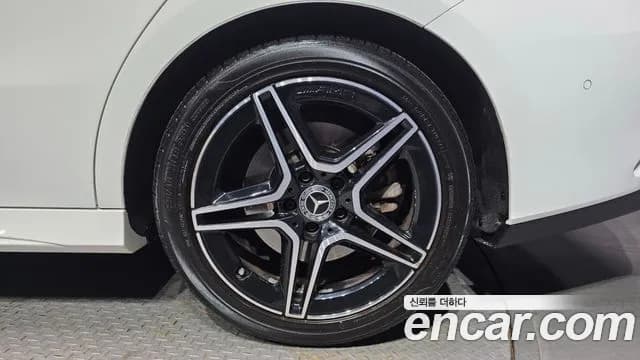 2021 Mercedes-Benz CLA-Class C118 CLA250 4MATIC Sold VIN W1K5J4HB7MN163324 – exterior detail 2021 Mercedes-Benz CLA-Class C118 CLA250 4MATIC Sold VIN W1K5J4HB7MN163324 – exterior detail