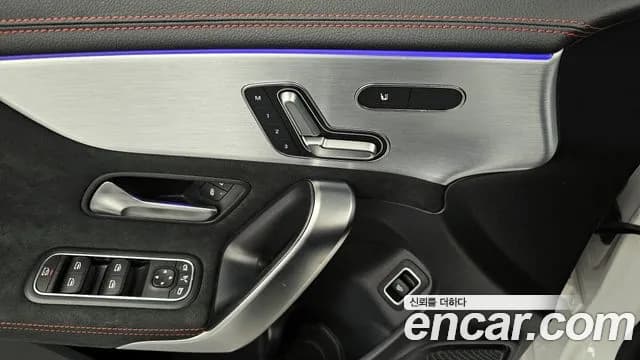 2022 Mercedes-Benz CLA-Class C118 CLA250 4MATIC Sold VIN W1K5J4HB8NN268309 – exterior detail 2022 Mercedes-Benz CLA-Class C118 CLA250 4MATIC Sold VIN W1K5J4HB8NN268309 – exterior detail