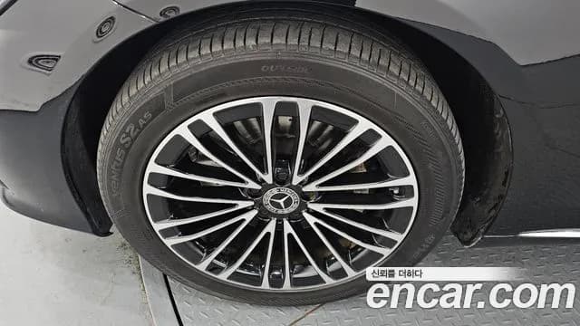 2022 Mercedes-Benz S-Class W223 S350 d Sold VIN W1K6F3AB4NA114505 – interior seats 2022 Mercedes-Benz S-Class W223 S350 d Sold VIN W1K6F3AB4NA114505 – interior seats