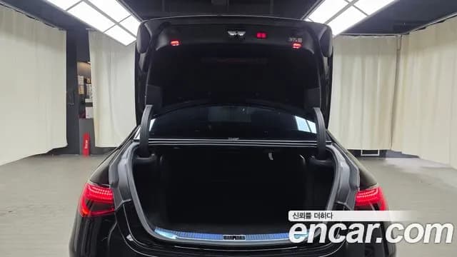 2023 Mercedes-Benz S-Class W223 S500L 4MATIC Sold VIN W1K6G6DBXPA207672 – interior seats 2023 Mercedes-Benz S-Class W223 S500L 4MATIC Sold VIN W1K6G6DBXPA207672 – interior seats