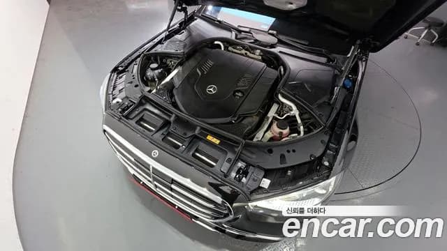 2021 Mercedes-Benz S-Class W223 S580L 4MATIC Sold VIN W1K6G7GB6MA045469 – engine bay 2021 Mercedes-Benz S-Class W223 S580L 4MATIC Sold VIN W1K6G7GB6MA045469 – engine bay