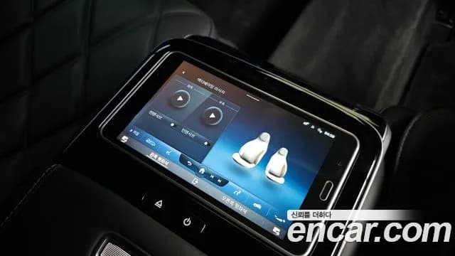 2022 Mercedes-Benz S-Class W223 Maybach S580 4MATIC Sold VIN W1K6X7GBXNA121924 – interior seats 2022 Mercedes-Benz S-Class W223 Maybach S580 4MATIC Sold VIN W1K6X7GBXNA121924 – interior seats