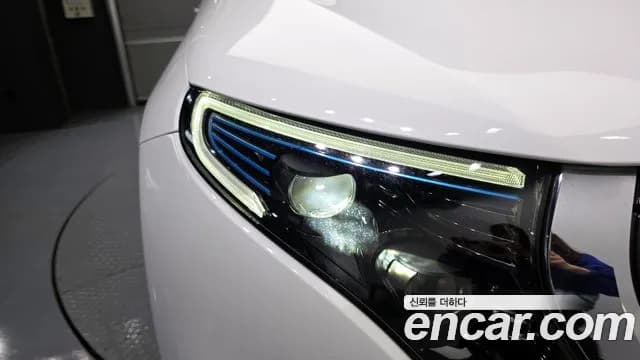2020 Mercedes-Benz EQC N293 EQC400 4MATIC Sold VIN W1K8P9AB8LF011645 – front exterior 2020 Mercedes-Benz EQC N293 EQC400 4MATIC Sold VIN W1K8P9AB8LF011645 – front exterior