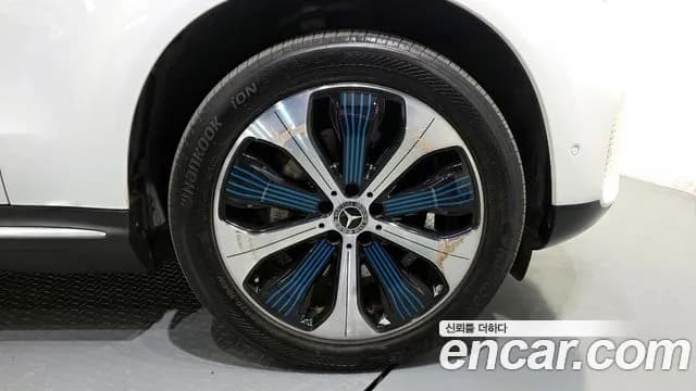 2020 Mercedes-Benz EQC N293 EQC400 4MATIC Sold VIN W1K8P9AB8LF011645 – engine bay 2020 Mercedes-Benz EQC N293 EQC400 4MATIC Sold VIN W1K8P9AB8LF011645 – engine bay