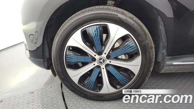 2020 Mercedes-Benz EQC N293 EQC400 4MATIC Sold VIN W1K8P9ABXLF003398 – front exterior 2020 Mercedes-Benz EQC N293 EQC400 4MATIC Sold VIN W1K8P9ABXLF003398 – front exterior