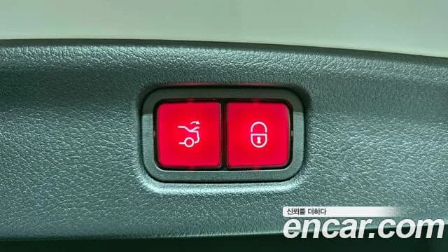 2023 Mercedes-Benz C-Class W206 C300 4MATIC AMG Line Sold VIN W1KAF4HB0PR092688 – interior seats 2023 Mercedes-Benz C-Class W206 C300 4MATIC AMG Line Sold VIN W1KAF4HB0PR092688 – interior seats