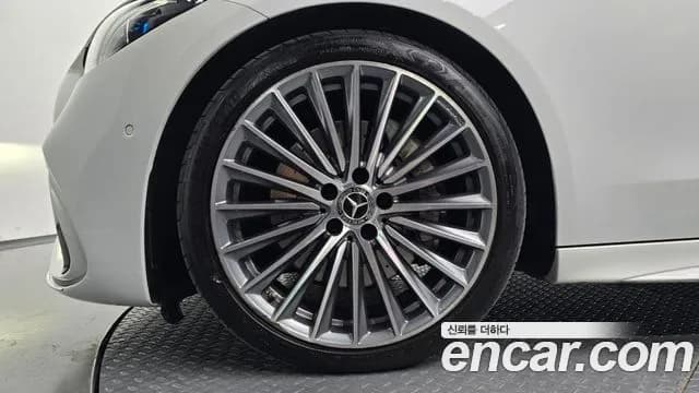 2023 Mercedes-Benz C-Class W206 C300 4MATIC AMG Line Sold VIN W1KAF4HB0PR096966 – engine bay 2023 Mercedes-Benz C-Class W206 C300 4MATIC AMG Line Sold VIN W1KAF4HB0PR096966 – engine bay