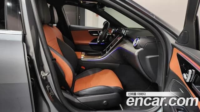 2023 Mercedes-Benz C-Class W206 C300 4MATIC AMG Line Sold VIN W1KAF4HB2PR112889 – interior seats 2023 Mercedes-Benz C-Class W206 C300 4MATIC AMG Line Sold VIN W1KAF4HB2PR112889 – interior seats