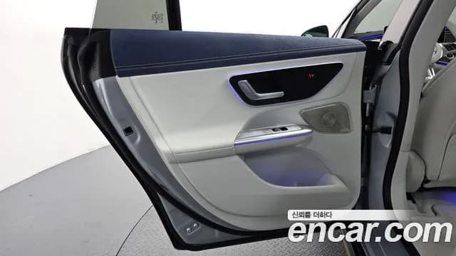 2024 Mercedes-Benz EQE V295 EQE350 4MATIC Sold VIN W1KEG1CB6RF050325 – interior seats 2024 Mercedes-Benz EQE V295 EQE350 4MATIC Sold VIN W1KEG1CB6RF050325 – interior seats