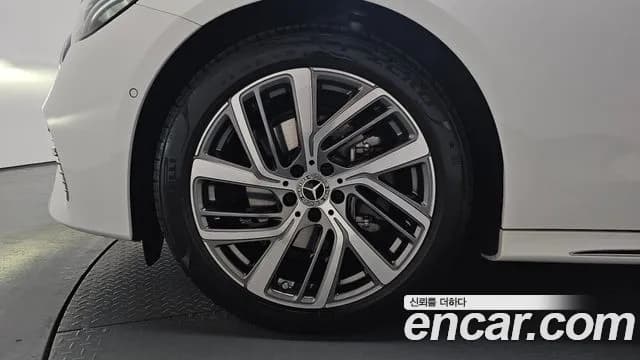 2024 Mercedes-Benz E-Class W214 E220d 4MATIC Exclusive Sold VIN W1KLF0FB2RA045295 – interior seats 2024 Mercedes-Benz E-Class W214 E220d 4MATIC Exclusive Sold VIN W1KLF0FB2RA045295 – interior seats