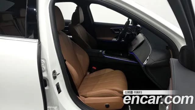 2026 Mercedes-Benz E-Class W214 E200 AMG Line Sold VIN W1KLF5AB0TA195630 – interior seats 2026 Mercedes-Benz E-Class W214 E200 AMG Line Sold VIN W1KLF5AB0TA195630 – interior seats