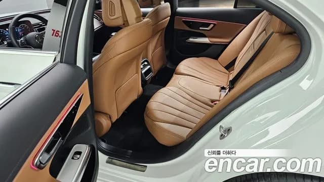 2025 Mercedes-Benz E-Class W214 E200 Avantgarde Sold VIN W1KLF5AB3SA131967 – interior seats 2025 Mercedes-Benz E-Class W214 E200 Avantgarde Sold VIN W1KLF5AB3SA131967 – interior seats