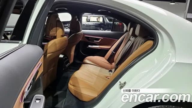 2025 Mercedes-Benz E-Class W214 E200 Avantgarde Limited Sold VIN W1KLF5AB4SA092189 – rear exterior 2025 Mercedes-Benz E-Class W214 E200 Avantgarde Limited Sold VIN W1KLF5AB4SA092189 – rear exterior