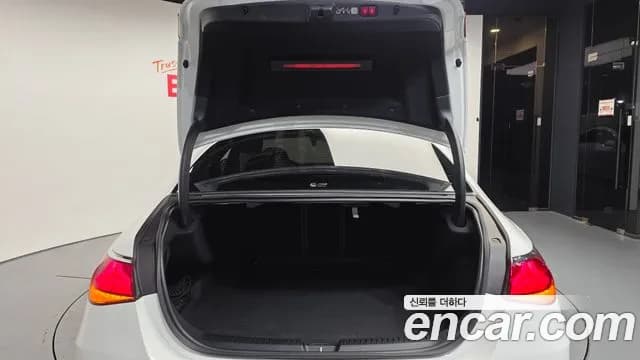 2026 Mercedes-Benz E-Class W214 E200 AMG Line Sold VIN W1KLF5AB7TA198427 – dashboard 2026 Mercedes-Benz E-Class W214 E200 AMG Line Sold VIN W1KLF5AB7TA198427 – dashboard