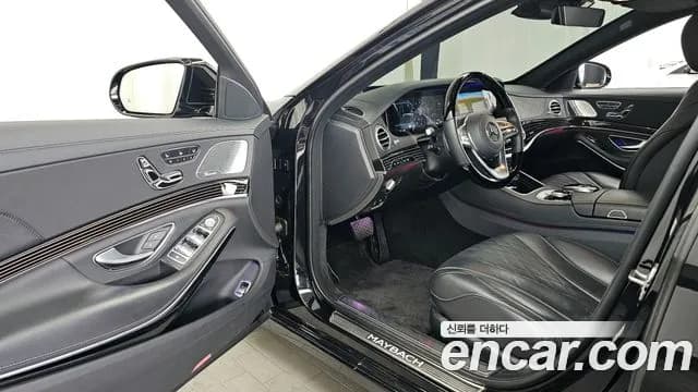 2020 Mercedes-Benz S-Class W222 Maybach S560 4MATIC Sold VIN W1KUX8GBXLA530841 – interior seats 2020 Mercedes-Benz S-Class W222 Maybach S560 4MATIC Sold VIN W1KUX8GBXLA530841 – interior seats