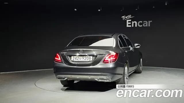 2020 Mercedes-Benz C-Class W205 C220 d 4MATIC Sold VIN W1KWF1FB2LR571664 – engine bay 2020 Mercedes-Benz C-Class W205 C220 d 4MATIC Sold VIN W1KWF1FB2LR571664 – engine bay