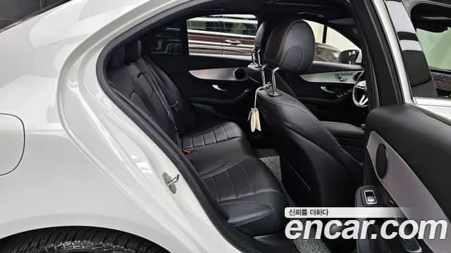 2021 Mercedes-Benz C-Class W205 C200 AMG Line Sold VIN W1KWF8AB1MR608611 – photo 29 2021 Mercedes-Benz C-Class W205 C200 AMG Line Sold VIN W1KWF8AB1MR608611 – photo 29