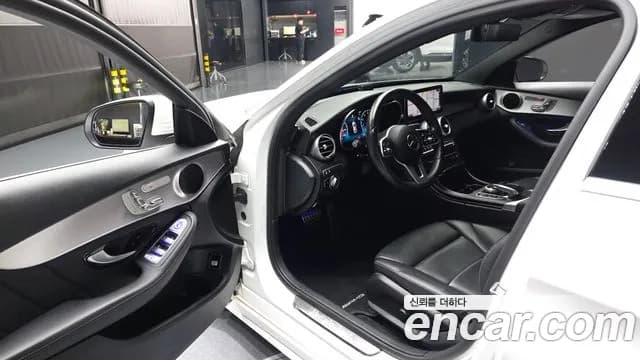 2021 Mercedes-Benz C-Class W205 C200 AMG Line Sold VIN W1KWF8AB8MR608220 – exterior detail 2021 Mercedes-Benz C-Class W205 C200 AMG Line Sold VIN W1KWF8AB8MR608220 – exterior detail