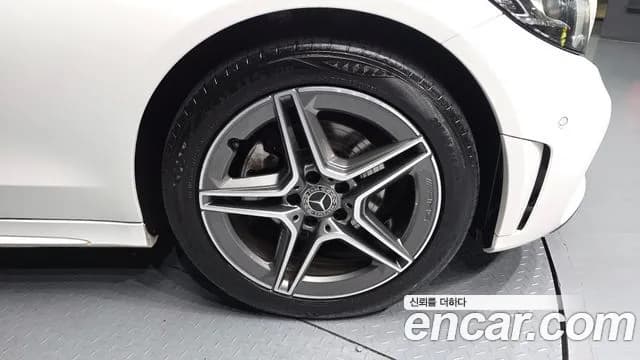 2021 Mercedes-Benz C-Class W205 C200 AMG Line Sold VIN W1KWF8AB8MR608220 – photo 28 2021 Mercedes-Benz C-Class W205 C200 AMG Line Sold VIN W1KWF8AB8MR608220 – photo 28