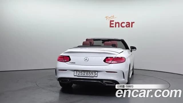 2023 Mercedes-Benz C-Class W205 C200 Cabriolet Sold VIN W1KWK8AB8PG116718 – interior seats 2023 Mercedes-Benz C-Class W205 C200 Cabriolet Sold VIN W1KWK8AB8PG116718 – interior seats