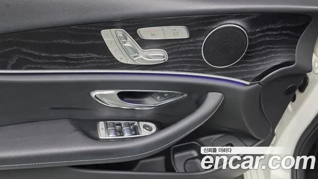2020 Mercedes-Benz E-Class W213 E220d Avantgarde Sold VIN W1KZF0EB111111111 – interior seats 2020 Mercedes-Benz E-Class W213 E220d Avantgarde Sold VIN W1KZF0EB111111111 – interior seats