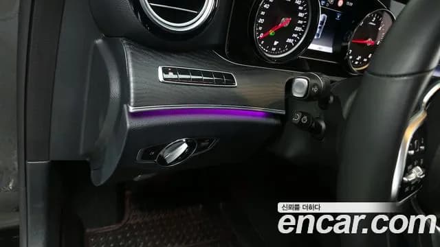 2020 Mercedes-Benz E-Class W213 E220d Avantgarde Sold VIN W1KZF0EB1LA771135 – dashboard 2020 Mercedes-Benz E-Class W213 E220d Avantgarde Sold VIN W1KZF0EB1LA771135 – dashboard