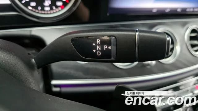 2020 Mercedes-Benz E-Class W213 E220d Avantgarde Sold VIN W1KZF0EB1LA771135 – engine bay 2020 Mercedes-Benz E-Class W213 E220d Avantgarde Sold VIN W1KZF0EB1LA771135 – engine bay