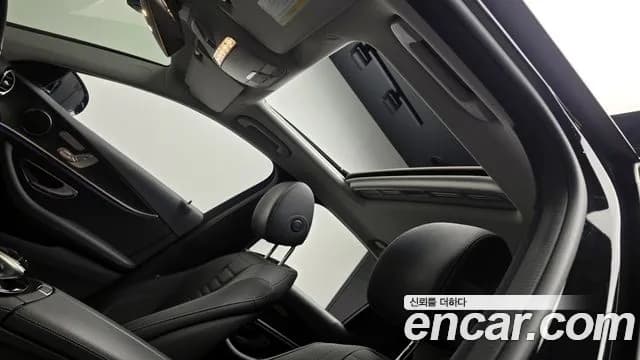 2020 Mercedes-Benz E-Class W213 E220d Avantgarde Sold VIN W1KZF0EB1LA771135 – trunk area 2020 Mercedes-Benz E-Class W213 E220d Avantgarde Sold VIN W1KZF0EB1LA771135 – trunk area