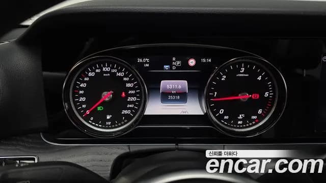 2020 Mercedes-Benz E-Class W213 E220d Avantgarde Sold VIN W1KZF0EB1LA771135 – photo 11 2020 Mercedes-Benz E-Class W213 E220d Avantgarde Sold VIN W1KZF0EB1LA771135 – photo 11