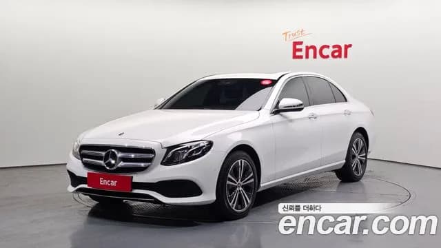 2020 Mercedes-Benz E-Class W213 E220d Avantgarde Sold VIN W1KZF0EB1LA806918 – engine bay 2020 Mercedes-Benz E-Class W213 E220d Avantgarde Sold VIN W1KZF0EB1LA806918 – engine bay