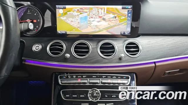 2020 Mercedes-Benz E-Class W213 E220d Avantgarde Sold VIN W1KZF0EB1LA806918 – photo 18 2020 Mercedes-Benz E-Class W213 E220d Avantgarde Sold VIN W1KZF0EB1LA806918 – photo 18