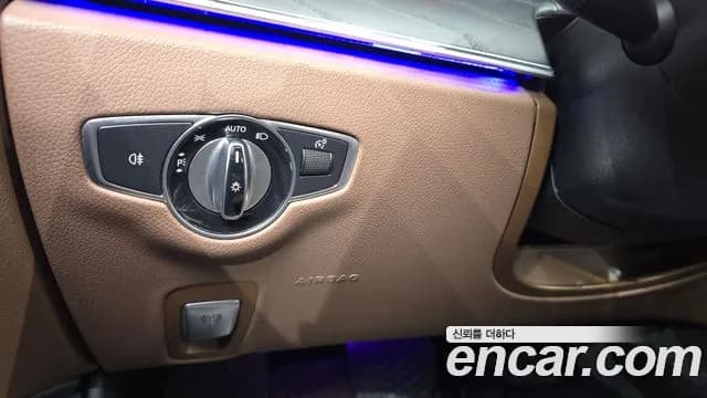 2020 Mercedes-Benz E-Class W213 E220d Avantgarde Sold VIN W1KZF0EB9LA841559 – undercarriage 2020 Mercedes-Benz E-Class W213 E220d Avantgarde Sold VIN W1KZF0EB9LA841559 – undercarriage