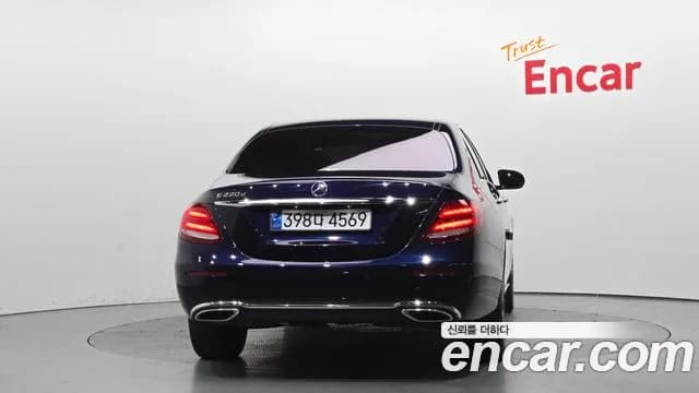 2020 Mercedes-Benz E-Class W213 E220d Avantgarde Sold VIN W1KZF0EB9LA841559 – photo 18 2020 Mercedes-Benz E-Class W213 E220d Avantgarde Sold VIN W1KZF0EB9LA841559 – photo 18