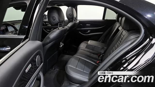 2021 Mercedes-Benz E-Class W213 E220d 4MATIC AMG Line Sold VIN W1KZF0FB0MA878600 – exterior detail 2021 Mercedes-Benz E-Class W213 E220d 4MATIC AMG Line Sold VIN W1KZF0FB0MA878600 – exterior detail