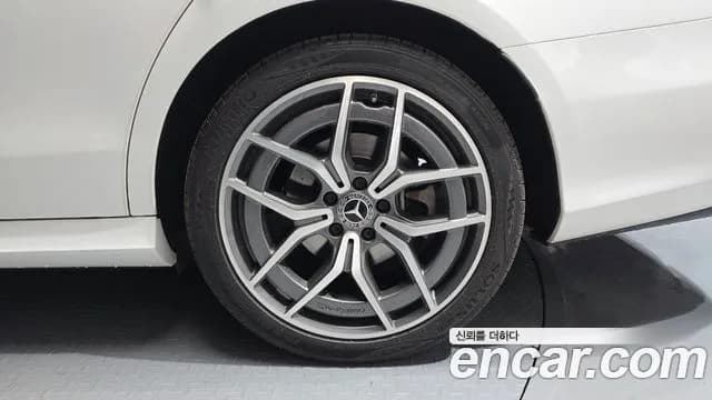2021 Mercedes-Benz E-Class W213 E220d 4MATIC AMG Line Sold VIN W1KZF0FB1MA882994 – photo 28 2021 Mercedes-Benz E-Class W213 E220d 4MATIC AMG Line Sold VIN W1KZF0FB1MA882994 – photo 28