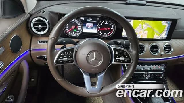 2020 Mercedes-Benz E-Class W213 E220d 4MATIC Exclusive Sold VIN W1KZF0FB2LA839022 – exterior detail 2020 Mercedes-Benz E-Class W213 E220d 4MATIC Exclusive Sold VIN W1KZF0FB2LA839022 – exterior detail
