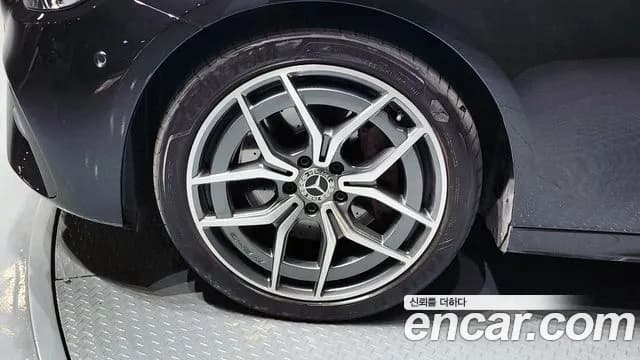 2022 Mercedes-Benz E-Class W213 E220d 4MATIC AMG Line Sold VIN W1KZF0FB3NB066509 – trunk area 2022 Mercedes-Benz E-Class W213 E220d 4MATIC AMG Line Sold VIN W1KZF0FB3NB066509 – trunk area