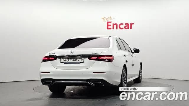 2021 Mercedes-Benz E-Class W213 E220d 4MATIC AMG Line Sold VIN W1KZF0FB4MA876722 – exterior detail 2021 Mercedes-Benz E-Class W213 E220d 4MATIC AMG Line Sold VIN W1KZF0FB4MA876722 – exterior detail