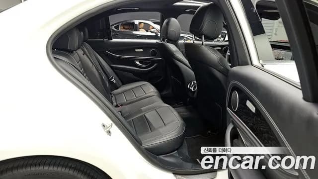 2021 Mercedes-Benz E-Class W213 E220d 4MATIC AMG Line Sold VIN W1KZF0FB4MA880429 – undercarriage 2021 Mercedes-Benz E-Class W213 E220d 4MATIC AMG Line Sold VIN W1KZF0FB4MA880429 – undercarriage